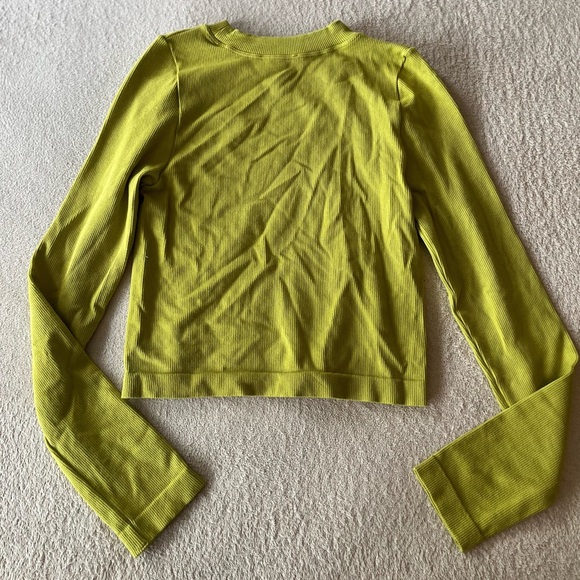NWOT Happily Grey Lime Green Asymmetrical Cutout Long Sleeve Top Size M/L - Picture 9 of 9